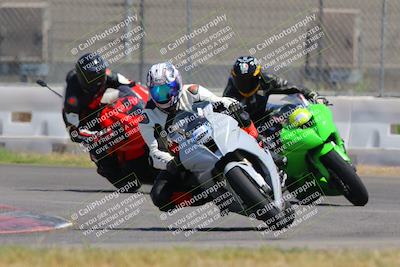 media/Aug-26-2022-Fastrack Riders (Fri) [[055e3b3c9d]]/level 2/Session 3/Turn 9/